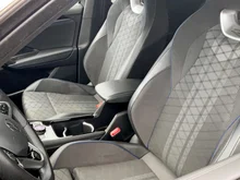 VW Tiguan R-Line TDI DSG in URANOGRAU