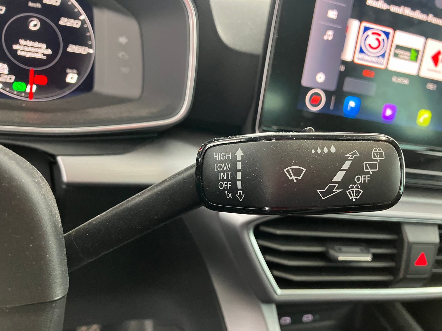 SEAT Leon FR 2.0 TDI DSG | Bild 6 von 20