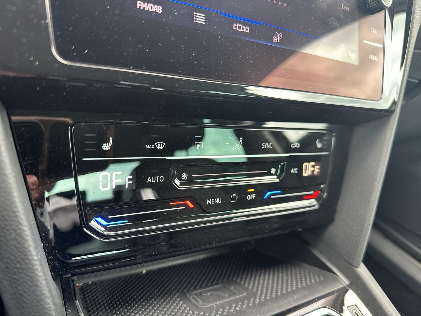 VW Passat Elegance TDI DSG | Bild 17 von 23