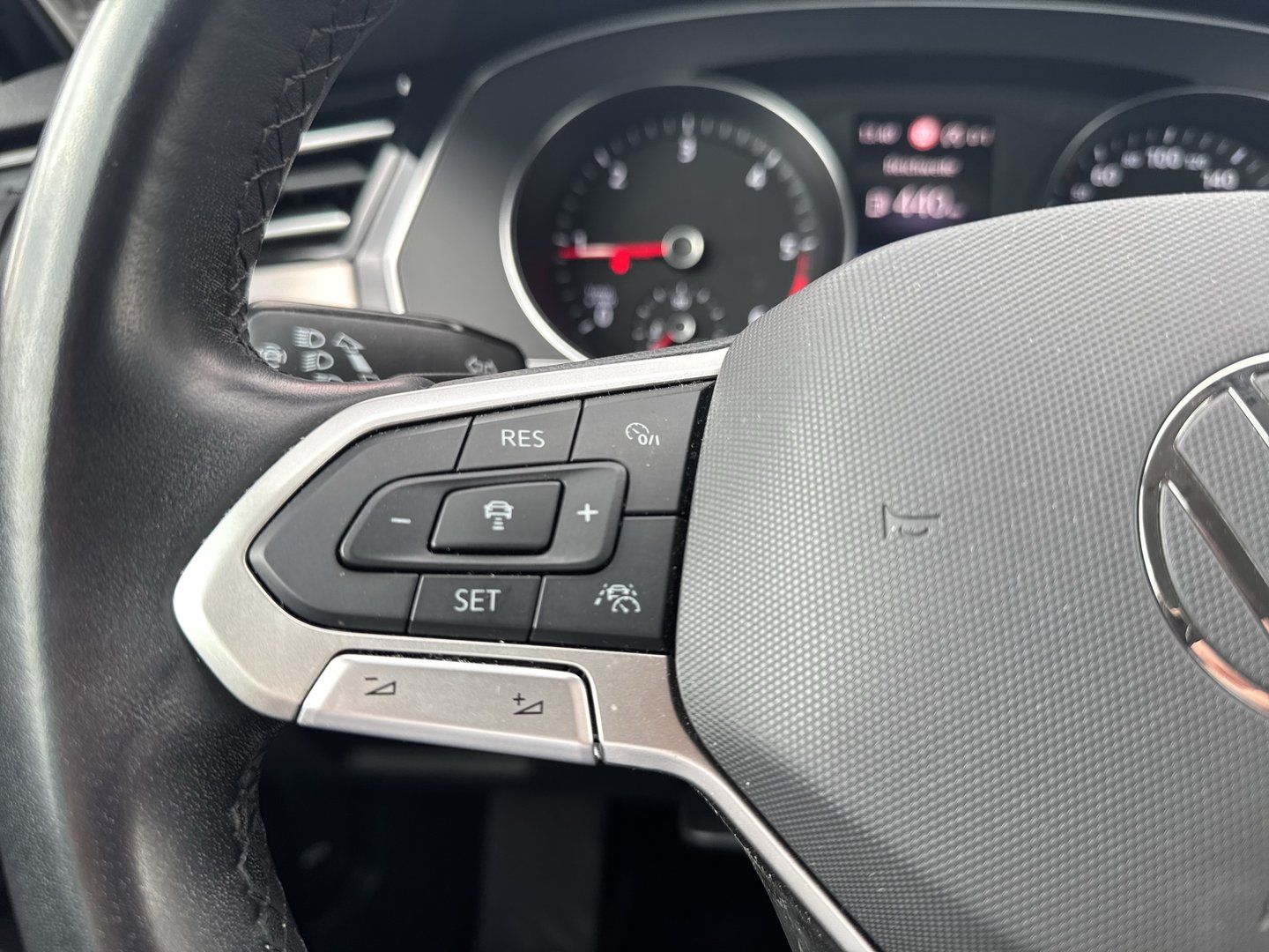 VW Passat Elegance TDI DSG | Bild 12 von 23
