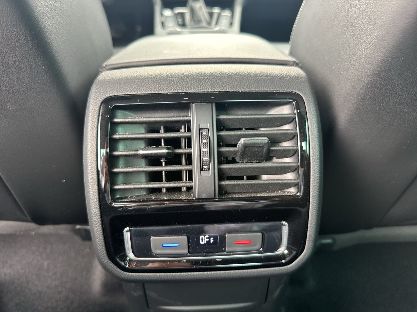 VW Passat Elegance TDI DSG | Bild 19 von 23