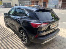 Ford Kuga 2,0 EcoBlue Hybrid Titanium in schwarz