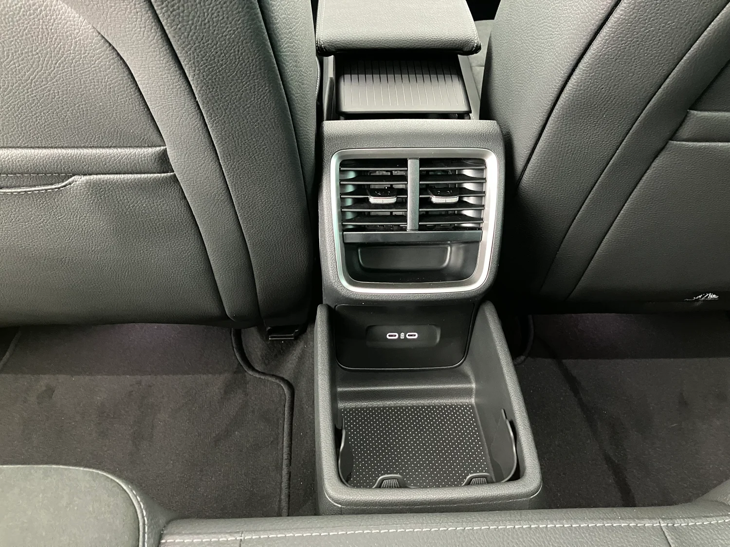Bild eines Škoda Octavia Combi Selection TSI mHEV DSG