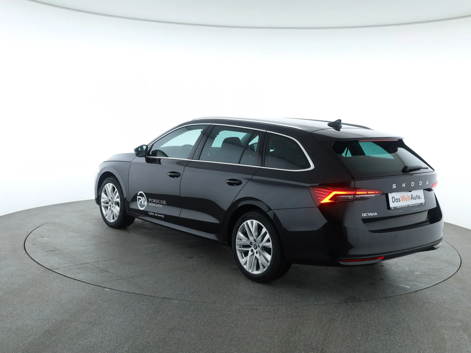 Bild eines Škoda Octavia Combi Selection TSI mHEV DSG