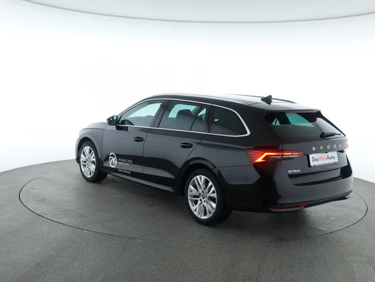 Bild eines Škoda Octavia Combi Selection TSI mHEV DSG