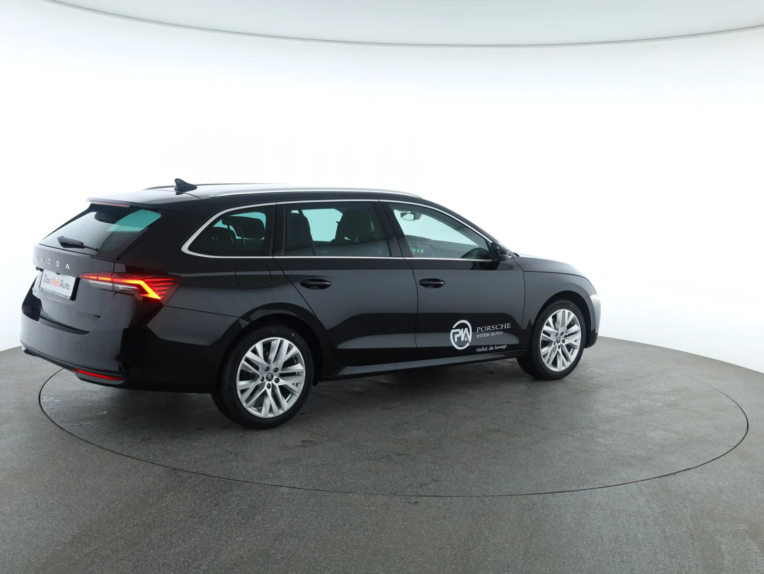 Bild eines Škoda Octavia Combi Selection TSI mHEV DSG
