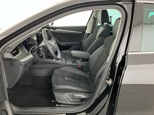 Bild eines Škoda Octavia Combi Selection TSI mHEV DSG