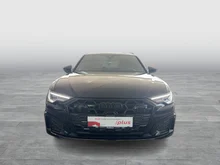 Audi A6 Avant 50 TFSI e quattro Design in 0E Mythosschwarz Metallic