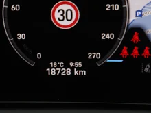 Porsche Cayenne E-Hybrid in arktikgrau