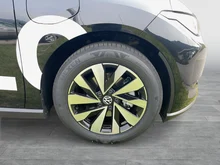 VW ID. Polo Life Edition 155 kW - 52 kWh in Grenadillschwarz Metallic