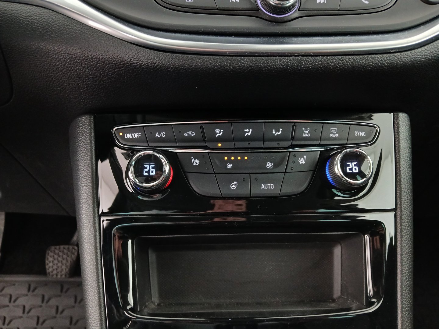 Opel Astra ST 1,2 Turbo Direct Inj. Edition | Bild 23 von 28