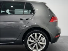 VW Golf Rabbit TDI SCR in Indium Grau Metallic