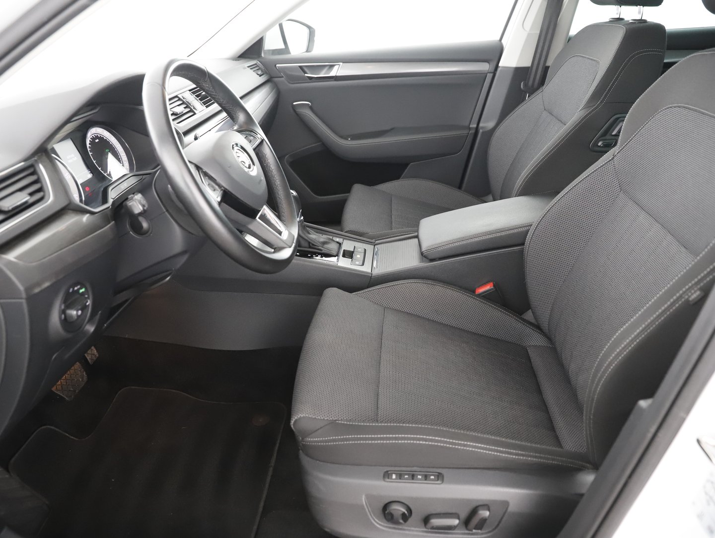 Škoda SUPERB Combi Style TDI DSG | Bild 7 von 23