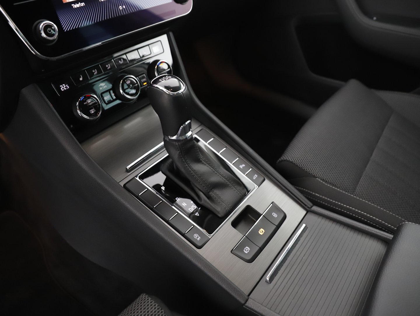 Škoda SUPERB Combi Style TDI DSG | Bild 17 von 23