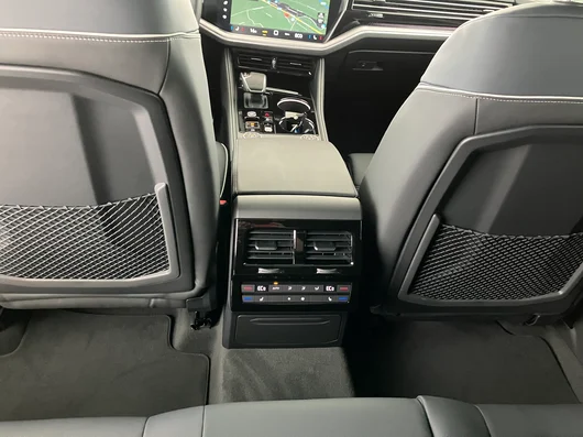 Bild eines VW Touareg R-Line TDI 4M. Final Edition