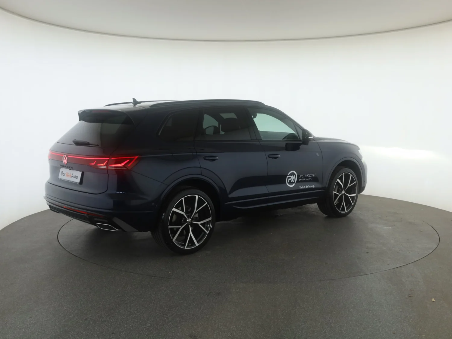 Bild eines VW Touareg R-Line TDI 4M. Final Edition