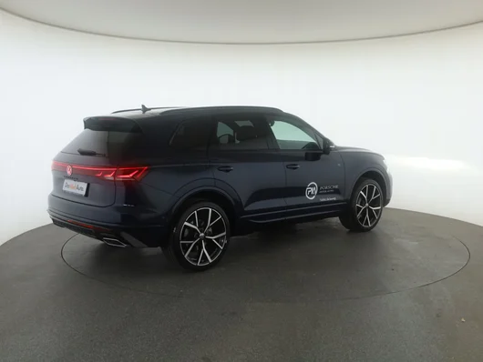 Bild eines VW Touareg R-Line TDI 4M. Final Edition
