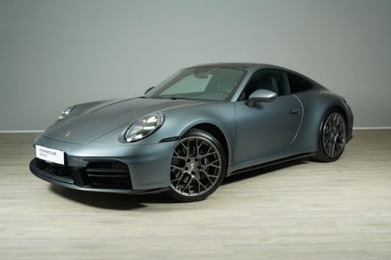Porsche 911 Carrera