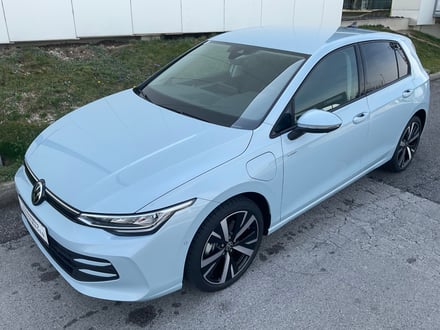 VW Golf Rabbit eHybrid DSG 150 kW