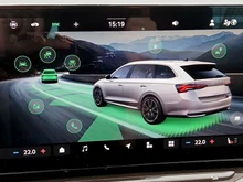 Škoda Octavia Combi Selection TSI mHEV DSG in Graphit-Grau Metallic