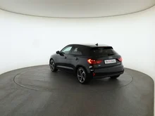 Audi A1 Sportback 25 TFSI intense in Mythosschwarz Metallic