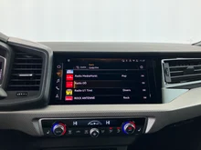 Audi A1 Sportback 25 TFSI intense in Mythosschwarz Metallic