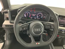 Audi A1 Sportback 25 TFSI intense in Mythosschwarz Metallic