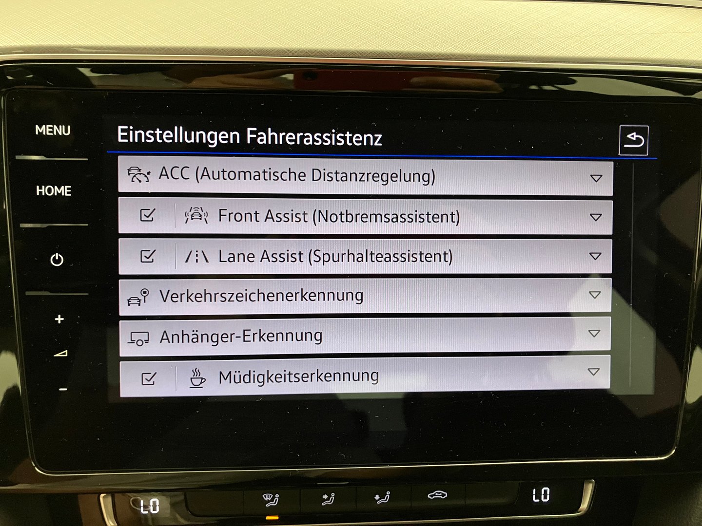 VW Passat Business TDI SCR DSG | Bild 21 von 31