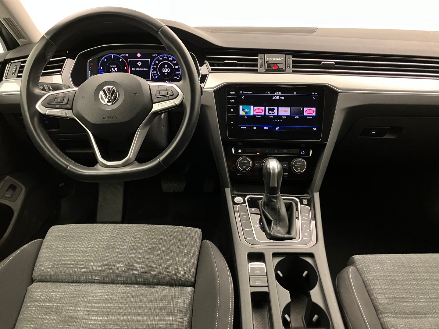 VW Passat Business TDI SCR DSG | Bild 13 von 31