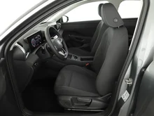 VW T-Roc Life eTSI DSG in Wolf Grey Dach Black Uni