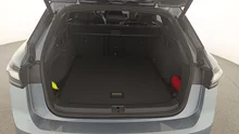VW ID.7 Tourer Pro 210 kW Business - 77 kWh in Stonewashed Blue Metallic Dach Schwarz