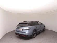 VW ID.7 Tourer Pro 210 kW Business - 77 kWh in Stonewashed Blue Metallic Dach Schwarz