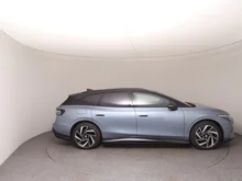 VW ID.7 Tourer Pro 210 kW Business - 77 kWh in Stonewashed Blue Metallic Dach Schwarz