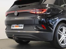VW ID.4 Pro Performance 150 kW in Grenadillschwarz Metallic