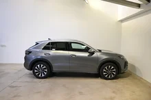 VW T-Roc Style eTSI DSG in Wolf Grey