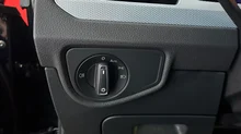 VW Touran Life TSI in 0E Grenadillschwarz Metallic