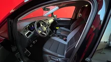 VW Touran Life TSI in 0E Grenadillschwarz Metallic