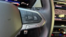 VW Touran Life TSI in 0E Grenadillschwarz Metallic