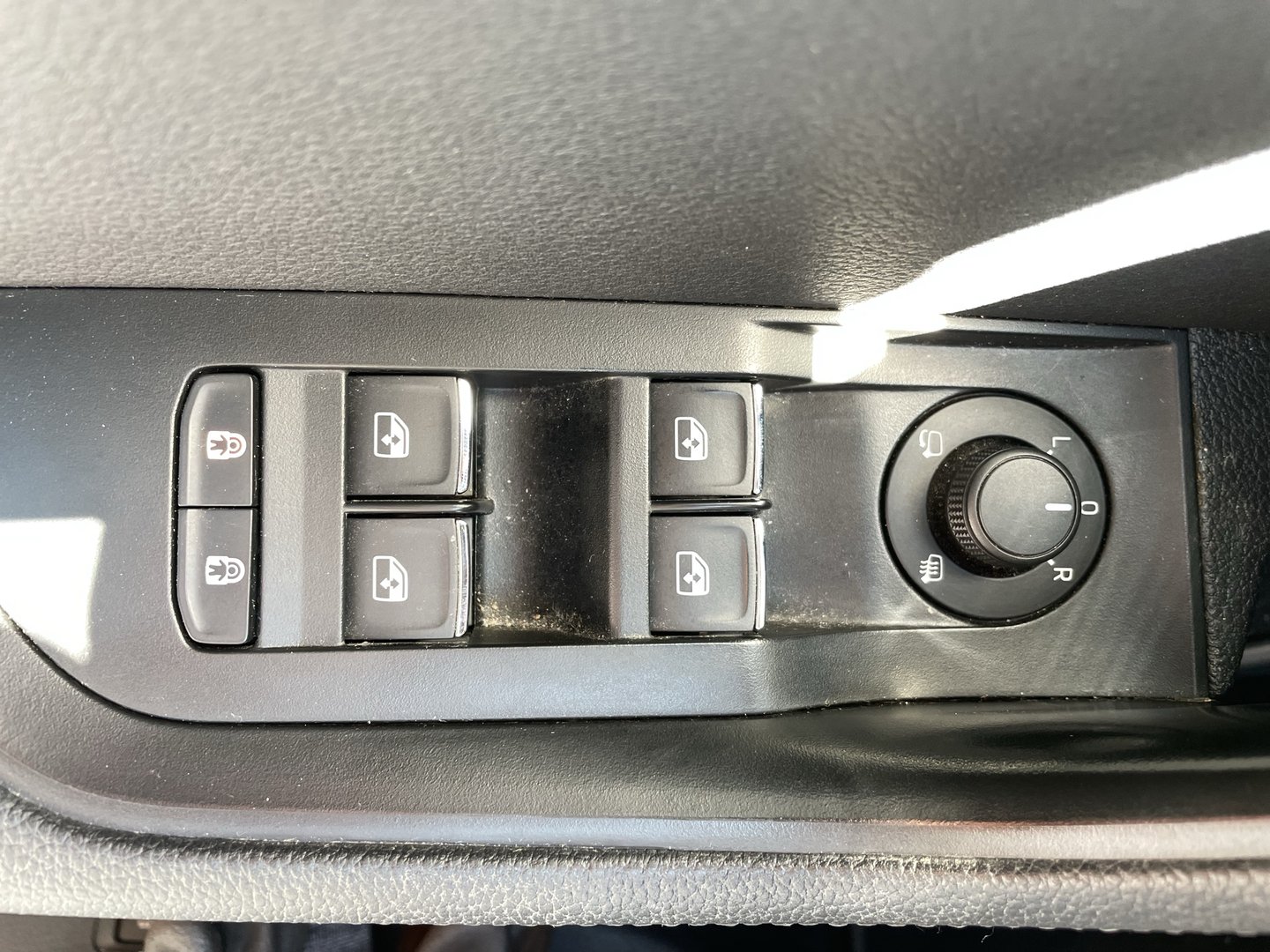 Škoda SUPERB Combi 4x4 L&K TDI DSG | Bild 7 von 26