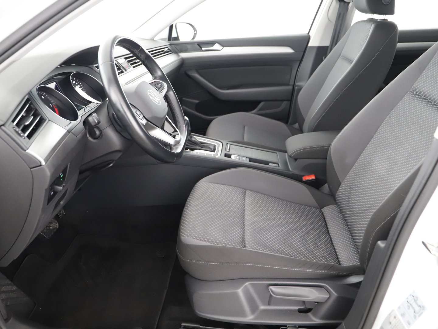 VW Passat Variant Business TDI DSG | Bild 13 von 28