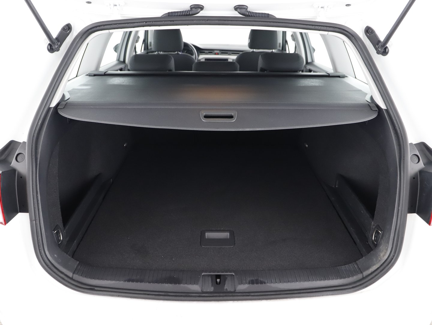 VW Passat Variant Business TDI DSG | Bild 25 von 28