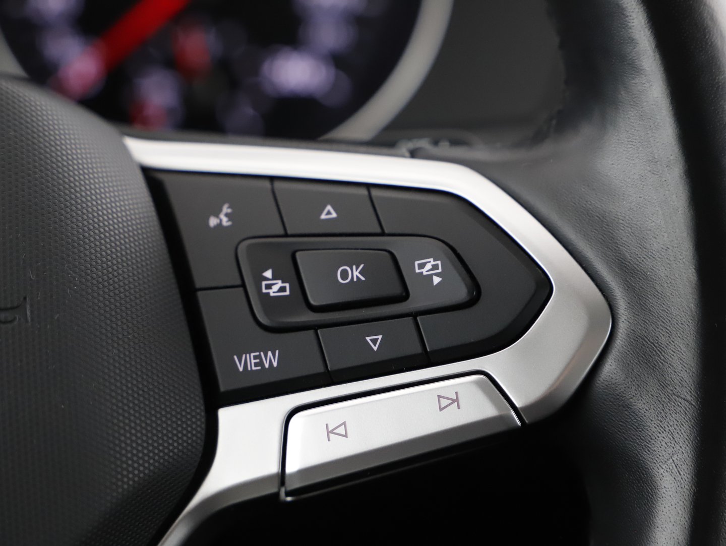 VW Passat Variant Business TDI DSG | Bild 18 von 28