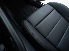 Porsche Macan 4 in oakgrünmetallic neo