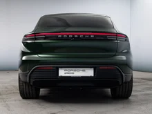 Porsche Macan 4 in oakgrünmetallic neo