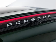 Porsche Macan 4 in oakgrünmetallic neo