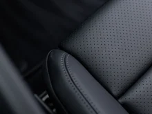Porsche Macan 4 in oakgrünmetallic neo