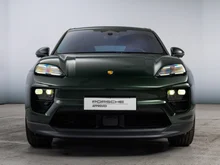 Porsche Macan 4 in oakgrünmetallic neo