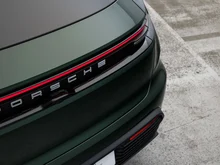 Porsche Macan 4 in oakgrünmetallic neo