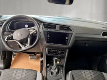 VW Tiguan R-Line TSI DSG in Delfingrau Metallic