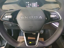 Škoda Elroq RS in Stahl-Grau